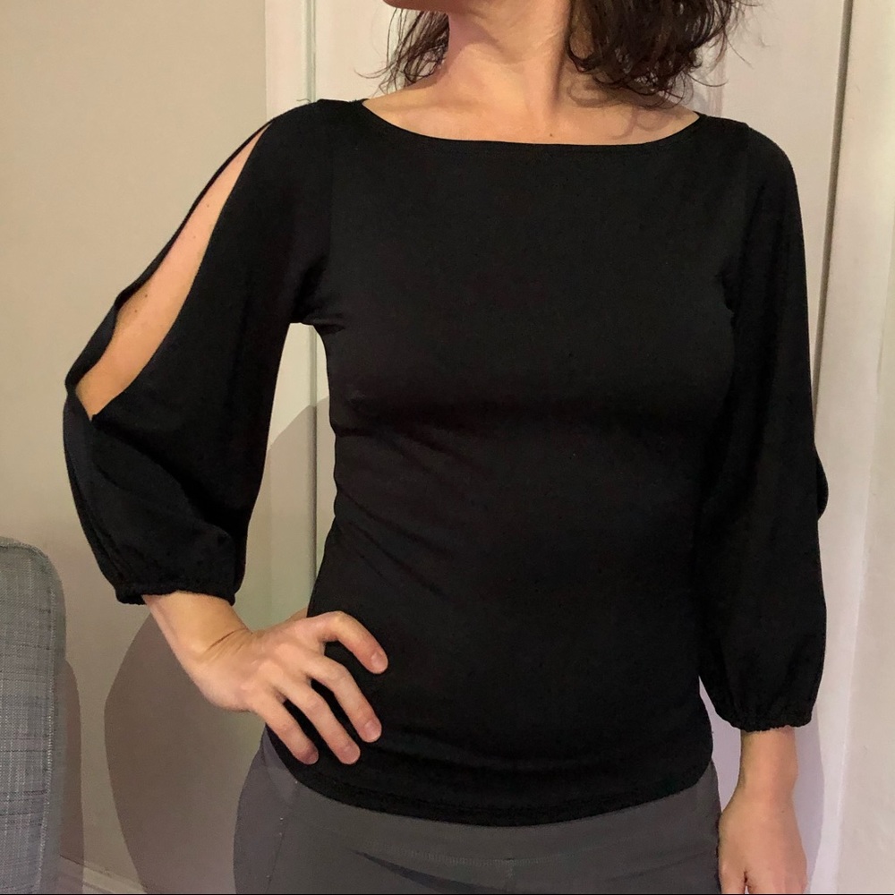 Stylish Cut-out Sleeved, Black Top XS - Great Deal